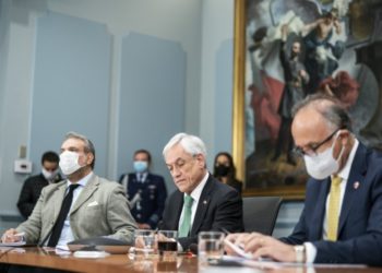 Chile tensa la relación con Argentina por los límites en el mar austral