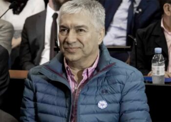 Le conceden arresto domiciliario a Lázaro Báez, pero vecinos le impiden entrar a su casa