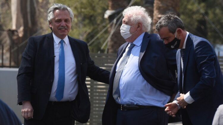 Con 590 fallecidos por millón de habitantes, Argentina superó la mortalidad de Suecia