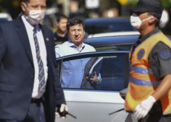 Denuncian que en Tucumán venden leche de programas sociales de Nación