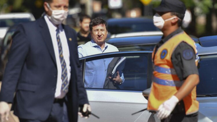 Denuncian que en Tucumán venden leche de programas sociales de Nación