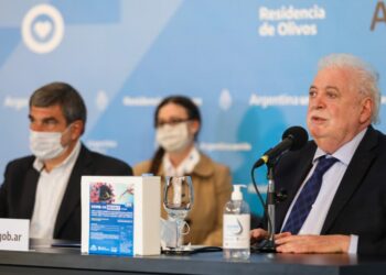 El Gobierno anuncia que neutralizó el coronavirus con derivados de llama y huevos de gallina