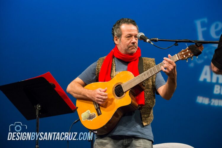 DARIO CHIESA Cantautor sigue dando que hablar