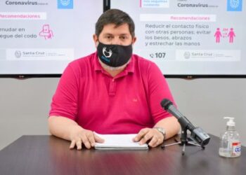 Verbes: “Se continúa evaluando y realizando compras para abastecer la demanda diaria de los hospitales”