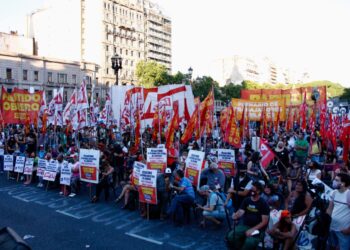 Solano: “El gobierno es valiente para ajustar a los jubilados”