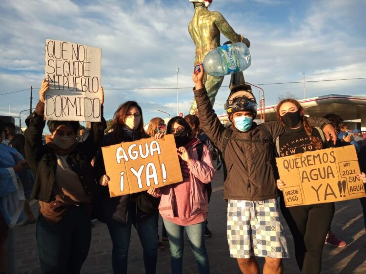 Omar Latini: “La pueblada por el agua nos salvó de una catástrofe sanitaria”