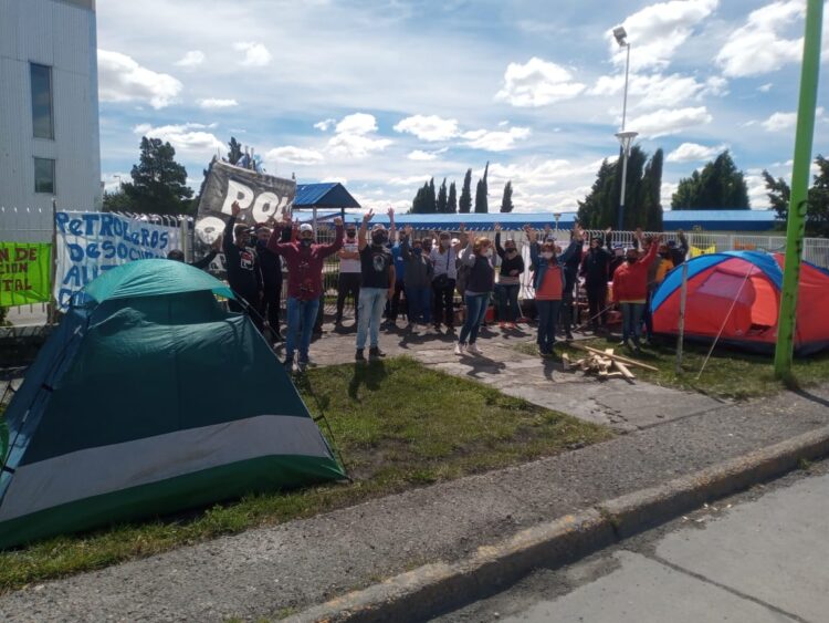 Continúa el acampe de desocupados en Las Heras por puestos de trabajo genuinos