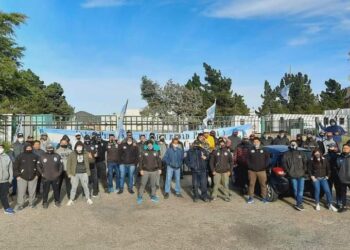 Los obreros vigiladores vuelven al paro