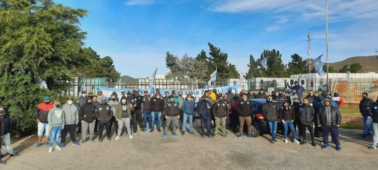 Los obreros vigiladores vuelven al paro