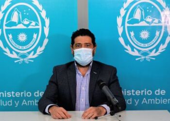 Aballay: “Hoy comenzó con la vacunación al personal de policía en Río Gallegos”