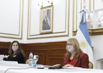 La Gobernadora mantuvo un encuentro con el Consejo Agroindustrial Argentino