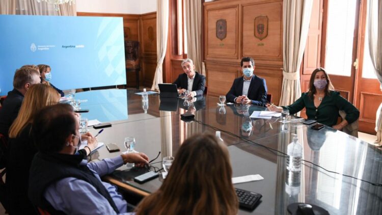 La Rosada analiza con los gobernadores cómo blindar las fronteras terrestres con Brasil y Paraguay