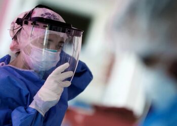 Murieron 93 personas y 9.955 fueron diagnosticadas con coronavirus en el país