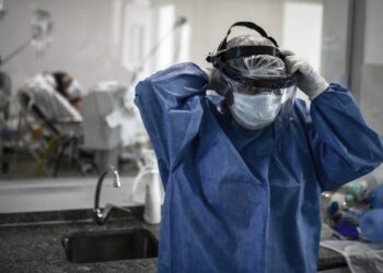 Nueva marca de casos: 27.001 personas fueron reportadas con coronavirus