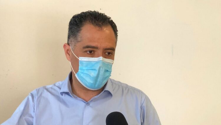 Quiroga pidió licencia administrativa