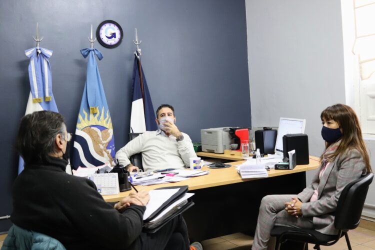 BUSCAN REDUCIR LA PRESIÓN FISCAL SOBRE COMERCIOS