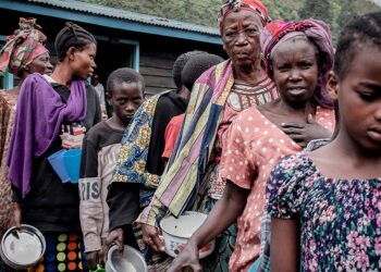 Unas 400.000 personas abandonaron una ciudad de la República Democrática del Congo por amenaza de erupción volcánica