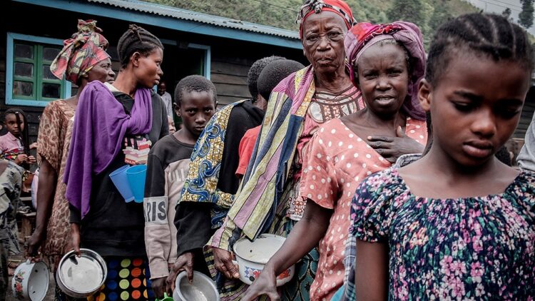 Unas 400.000 personas abandonaron una ciudad de la República Democrática del Congo por amenaza de erupción volcánica