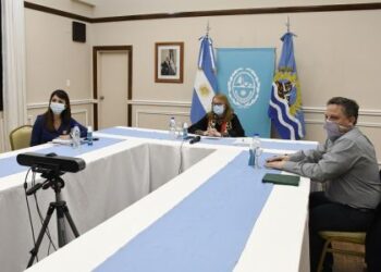 Presentaron proyecto de tecnología aeroespacial a instalarse en Parque Industrial de Río Gallegos