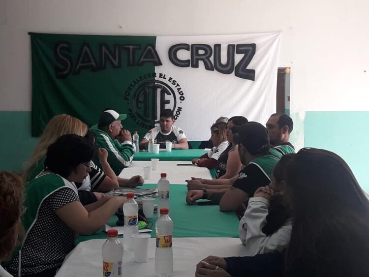 REPUDIAMOS ENERGICAMENTE EL DESALOJO A LOS ENFERMEROS