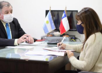 REUNIÓN DE TRABAJO CON EL CÓNSUL DE CHILE