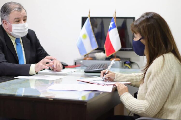 REUNIÓN DE TRABAJO CON EL CÓNSUL DE CHILE