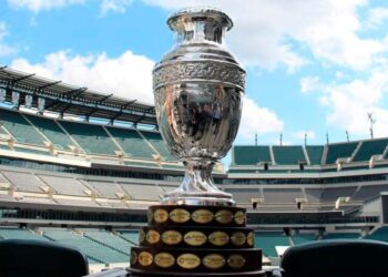 Brasil recibe el torneo con tensiones políticas, estrés sanitarios y colapsos