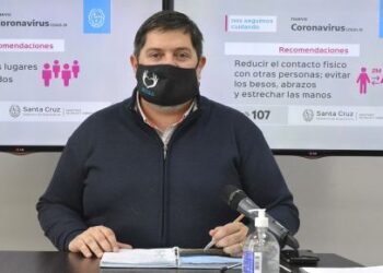 Verbes: “Quiero felicitar y agradecer a los equipos que están trabajando en el proceso vacunatorio”