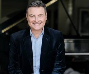 El pianista Fabio Banegas homenajea al compositor José Antonio Bottiroli con el lanzamiento mundial de “Nocturnos”