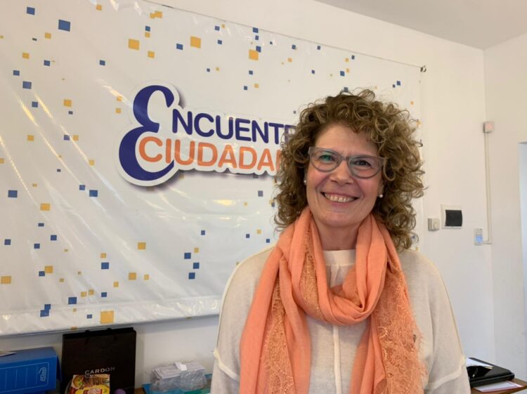 Mestelán presentó a sus compañeros de lista: “Tenemos el desafío y el compromiso de representar al pueblo de Santa Cruz en el Congreso”