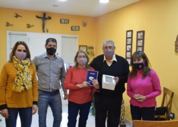 ROXANA REYES CUESTIONÓ A ALICIA Y PIDIÓ OBRAS PARA CALETA