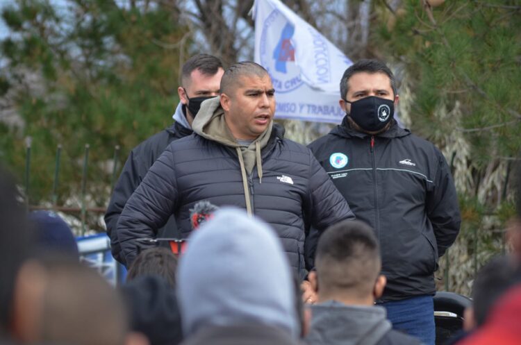 Petroleros le para a SINOPEC: “La provincia está siendo cómplice para dejar más de 250 trabajadores en la calle”