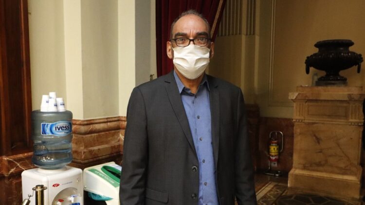 Piden echar a Iglesias del Congreso por los ataques a Florencia Peña y se complica la campaña de Vidal