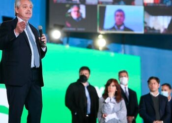 El Presidente y Cristina ratificaron su compromiso de defender «la dignidad del trabajo»