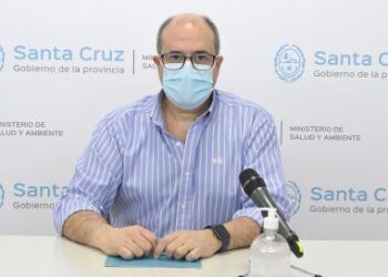 Flores: “El descenso en el número de casos se debe a los cuidados y a la campaña de vacunación”