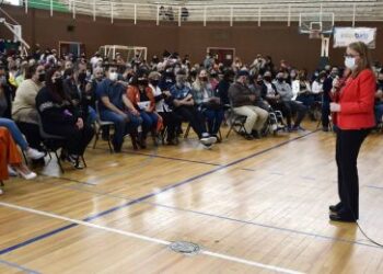 Alicia: “Tenemos que pensar en una Santa Cruz que necesita desarrollarse y tener valor agregado”