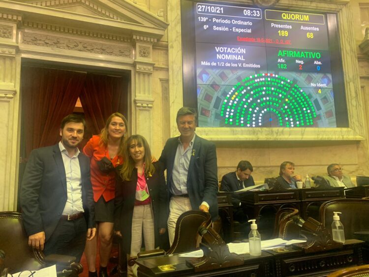 DIPUTADOS APROBÓ EL TRASPASO DEL PELICHE