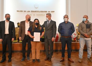 PAE consolida su compromiso con los Bomberos Voluntarios de Chubut a través del aporte de equipamiento para cuarteles de la cordillera y el valle