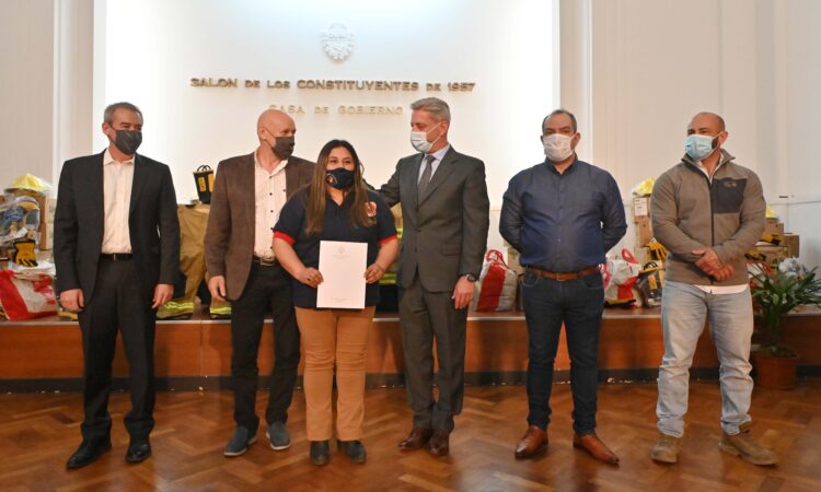 PAE consolida su compromiso con los Bomberos Voluntarios de Chubut a través del aporte de equipamiento para cuarteles de la cordillera y el valle