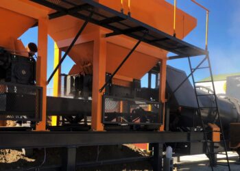 Belloni continúa inaugurando obras: Nueva planta de asfalto para El Calafate