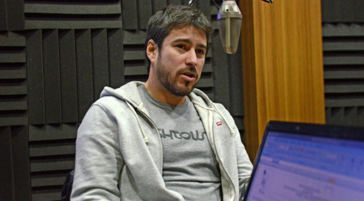 LEO ROQUEL: “La gente está cansada de la misma política que promete y no cumple”