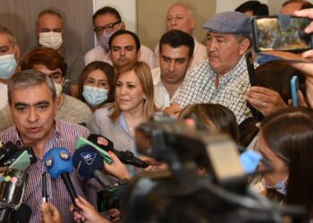 Alfaro denuncia un pacto de Manzur y Bussi para sacarle el municipio y renuncia al Senado