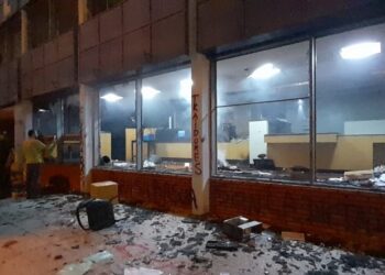 BRUTAL ATAQUE A «EL CHUBUT» Y SUS TRABAJADORES