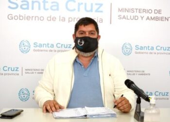 Verbes: “Le pedimos a toda la población extremar los cuidados necesarios para evitar los contagios”