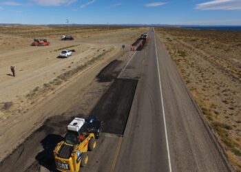 SANTA CRUZ: NACIÓN AVANZA CON LA REPAVIMENTACIÓN DE UN TRAMO CLAVE PARA LA ACTIVIDAD PETROLERA DE LA RUTA NACIONAL 3