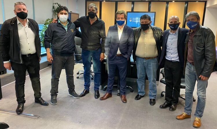 Petroleros exige a las cámaras empresariales una urgente recomposición salarial