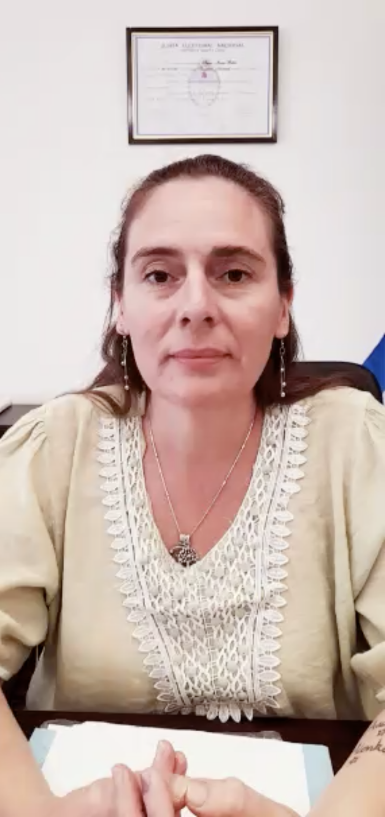 La Senadora por Santa Cruz Maria Belen Tapia dijo que el PASE SANITARIO EN LAS ESCUELAS ES IRRISORIO.