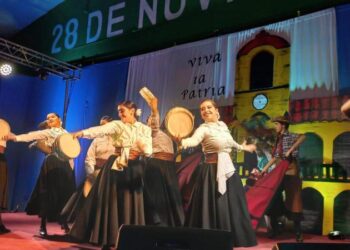 28 de Noviembre realizó una exitosa velada patriótica por el 25 de Mayo