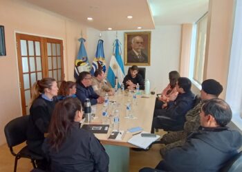 EL INTENDENTE DE PERITO MORENO MAURO CASARINI SE REUNIO CON TODAS LAS DIVISIONES DE LA POLICIA DE LA CIUDAD