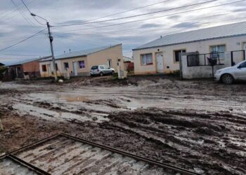 Vecinos quieren bautizar a Deseado como el pantano de Santa Cruz